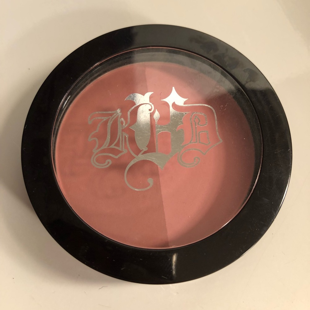 Kat Von D Shade & Light Blush